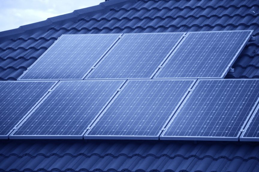 Roof top solar panels by Airforce Airconditioning